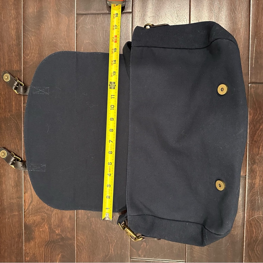 Brooks brothers messenger bag - Picture 10 of 12